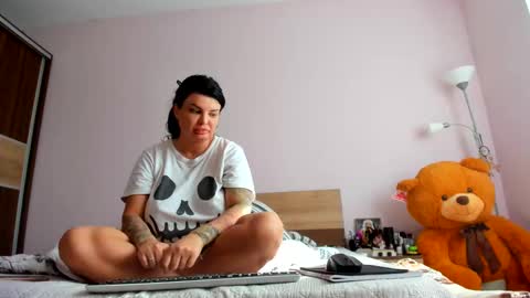 Angelina online show from 03/06/25, 08:52