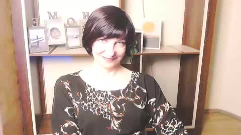 Snapshot of angelinalov_ chatting on 04/24/26, 10:39 Angelina online show from 04/24/26, 10:39