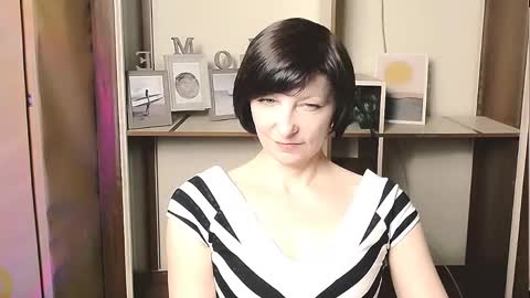 Snapshot of angelinalov_ chatting on 04/30/26, 08:31 Angelina online show from 04/30/26, 08:31