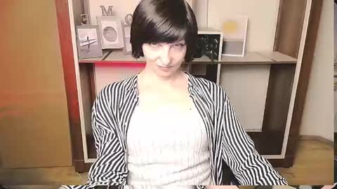 Snapshot of angelinalov_ chatting on 05/08/26, 08:41 Angelina online show from 05/08/26, 08:41