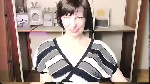 Angelina online show from 06/21/26, 10:40