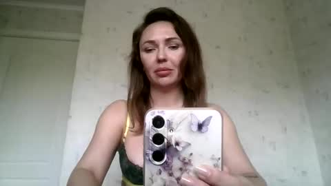 Snapshot of angelinalove28 chatting on 04/26/26, 07:39 angelinalove28 online show from 04/26/26, 07:39