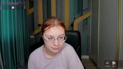 AngelinaLow online show from 12/18/25, 12:22