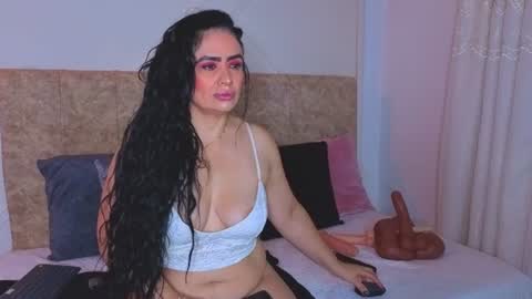 Snapshot of angelinarouse_ chatting on 06/23/26, 03:37 angelinarouse_ online show from 06/23/26, 03:37