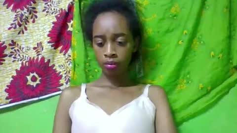 Snapshot of angeline221173 chatting on 05/06/26, 05:51 angeline221173 online show from 05/06/26, 05:51