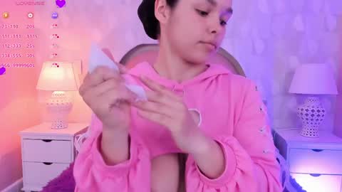 Snapshot of angeline__cute chatting on 04/10/26, 12:21 angeline online show from 04/10/26, 12:21