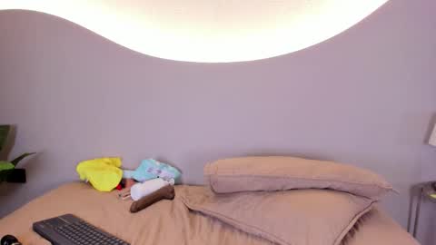 Snapshot of angeline_blake chatting on 03/21/26, 08:23 Angeline online show from 03/21/26, 08:23