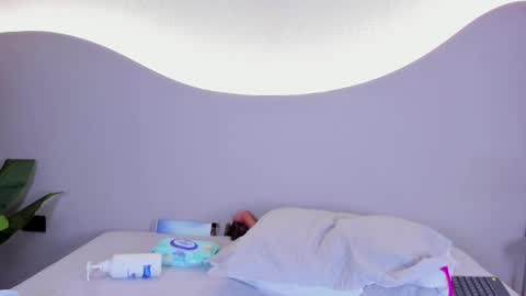 Snapshot of angeline_blake chatting on 03/26/26, 08:14 Angeline online show from 03/26/26, 08:14