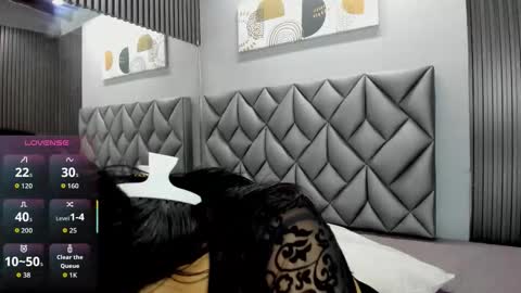 Snapshot of angeline_bleak chatting on 12/19/25, 12:12 angeline_bleak online show from 12/19/25, 12:12