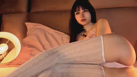 Snapshot of angelinepossy chatting on 11/17/25, 10:15 angelinepossy online show from 11/17/25, 10:15