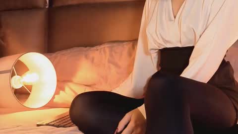 Snapshot of angelinepossy chatting on 11/21/25, 09:46 angelinepossy online show from 11/21/25, 09:46