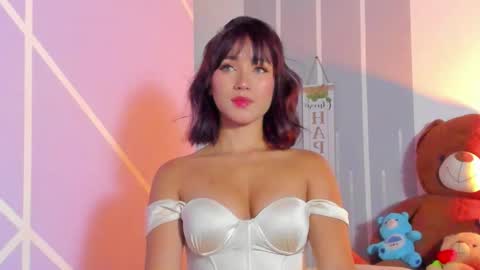 Snapshot of angelique_murphy chatting on 02/08/26, 01:31 Angelique Murphy online show from 02/08/26, 01:31