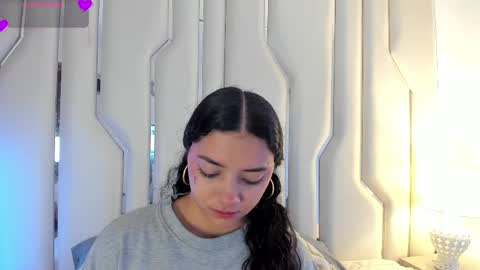 A F R O D I T A online show from 05/12/26, 09:28