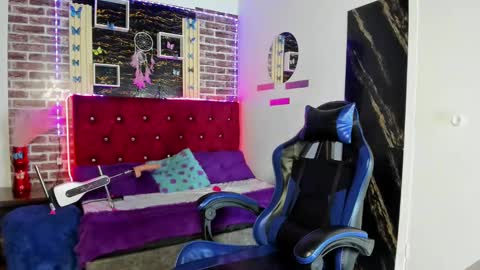 Snapshot of angelitasexxxhot chatting on 11/10/25, 12:53 Angelitasexxxhot online show from 11/10/25, 12:53