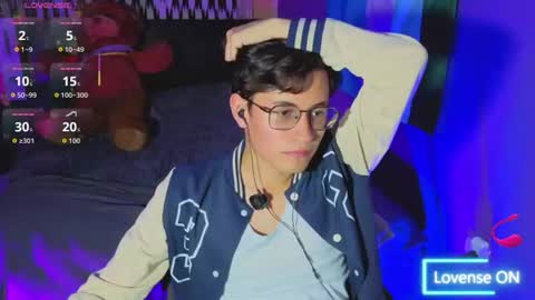 Snapshot of angelito18_twink chatting on 07/14/26, 02:05 Angel online show from 07/14/26, 02:05