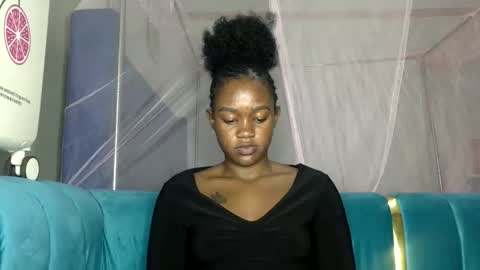 Snapshot of angelkyla chatting on 11/18/25, 04:50 angelkyla online show from 11/18/25, 04:50