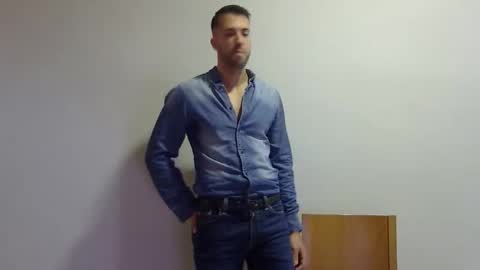 Snapshot of angell102890 chatting on 09/14/25, 01:43 angell102890 online show from 09/14/25, 01:43