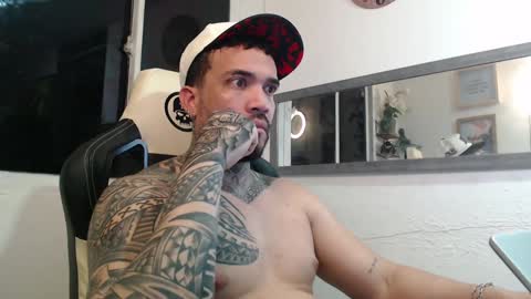 angellatino0 online show from 12/01/24, 11:14