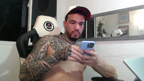 angellatino0 online show from 12/03/24, 05:20