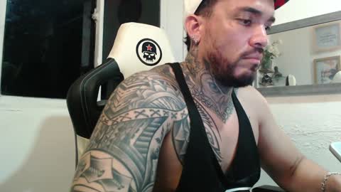 angellatino0 online show from 12/04/24, 07:06