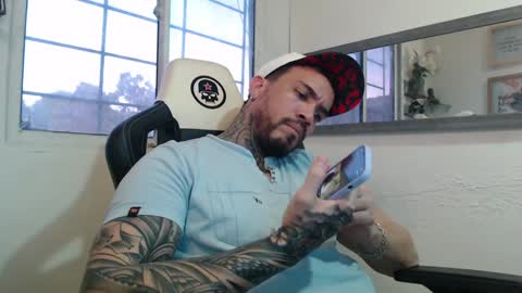 angellatino0 online show from 12/04/24, 10:08