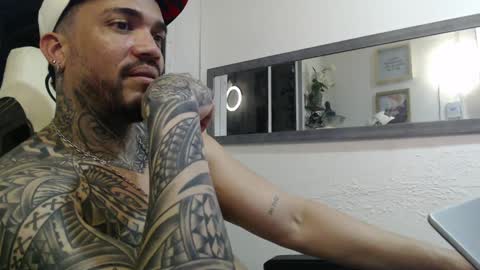 angellatino0 online show from 12/09/24, 01:07