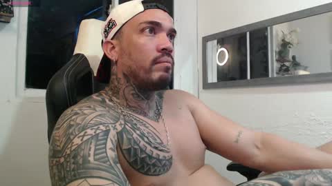 angellatino0 online show from 12/15/24, 07:02