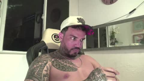 angellatino0 online show from 12/28/24, 05:44