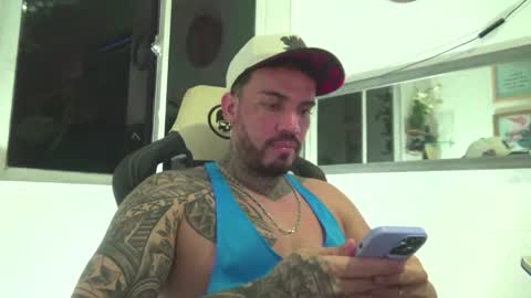 angellatino0 online show from 12/29/24, 09:17