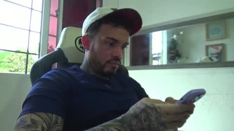 angellatino0 online show from 12/31/24, 10:34