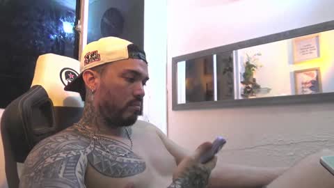 angellatino0 online show from 01/04/25, 05:58