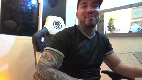 angellatino0 online show from 01/06/25, 02:15