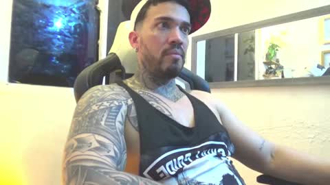 angellatino0 online show from 01/09/25, 08:13