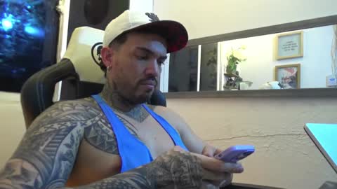 angellatino0 online show from 01/25/25, 07:28