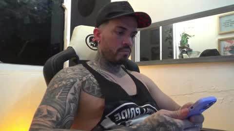 angellatino0 online show from 01/28/25, 07:22