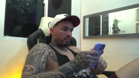 angellatino0 online show from 01/31/25, 07:07