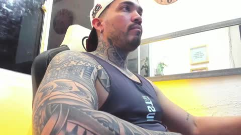 angellatino0 online show from 02/03/25, 12:58