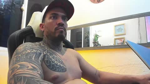 angellatino0 online show from 02/05/25, 09:36