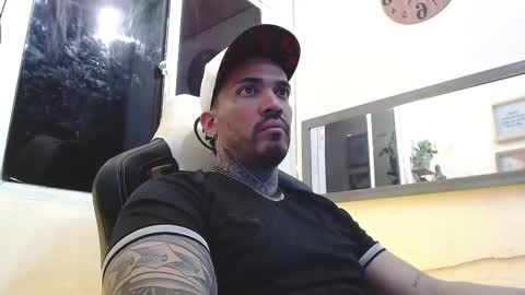 angellatino0 online show from 02/20/25, 03:56