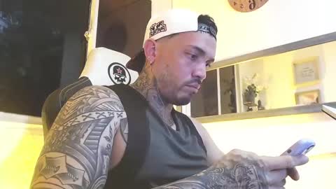 angellatino0 online show from 02/23/25, 08:39