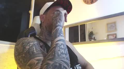 angellatino0 online show from 02/28/25, 07:37