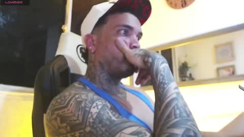 angellatino0 online show from 03/06/25, 07:03