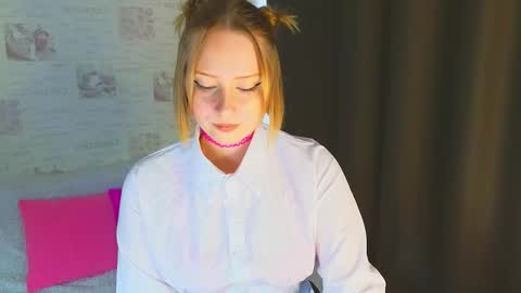 Cutie online show from 10/19/25, 06:58