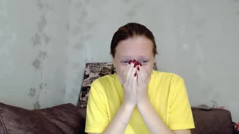 Snapshot of angellllsexy chatting on 09/23/25, 04:54 Galina online show from 09/23/25, 04:54