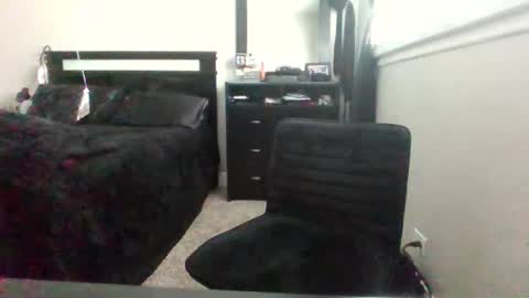 Snapshot of angelmarie7 chatting on 12/16/25, 03:17 Angel Marie online show from 12/16/25, 03:17