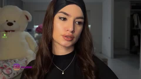 angelmi171 online show from 10/19/25, 03:45