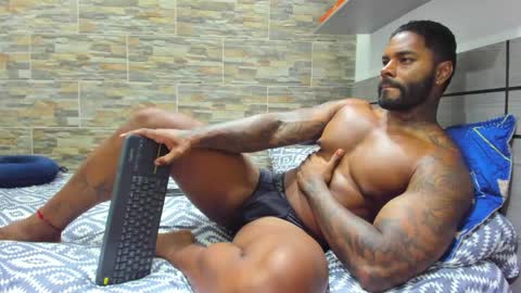 angelo_evans33 online show from 04/24/26, 10:45
