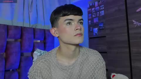 Angelo I work from home this is my room  online show from 02/13/25, 05:48