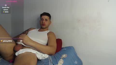 Snapshot of angelof_fire chatting on 02/25/25, 03:42 Angel online show from 02/25/25, 03:42