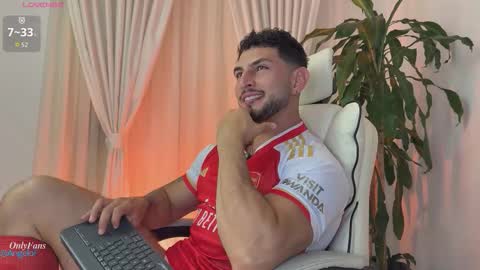 Angelo Ferro online show from 10/05/25, 01:59